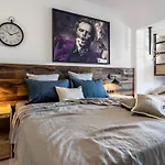 Castro Mesembria Boutique Hotel *
