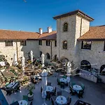 Castro Mesembria Boutique Hotel *