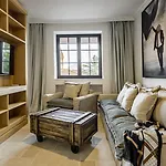 Castro Mesembria Boutique