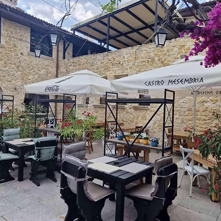 Castro Mesembria Boutique Отель