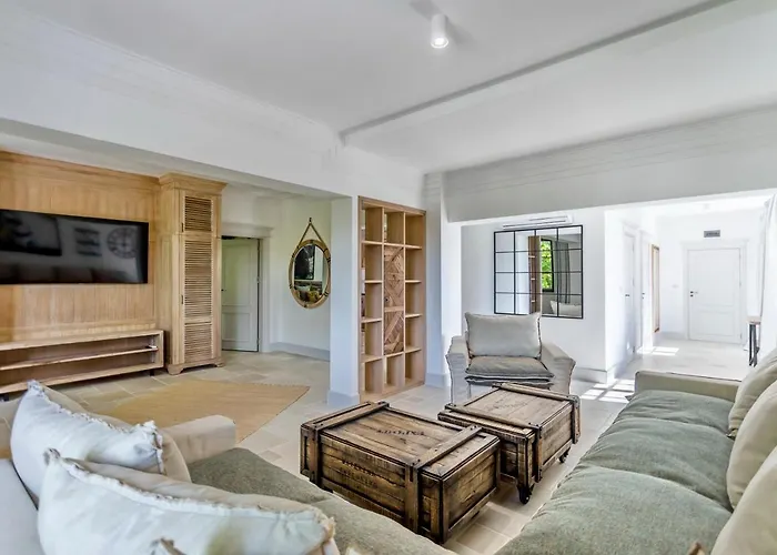 Castro Mesembria Boutique * Несебр