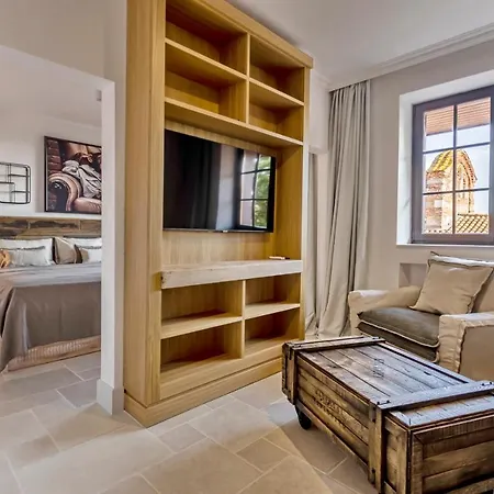 Castro Mesembria Boutique Отель *