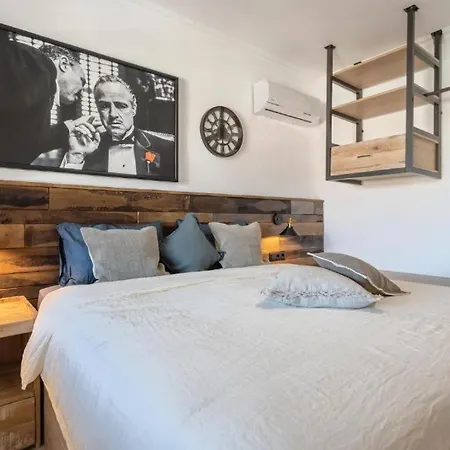 Castro Mesembria Boutique * نيسيبار