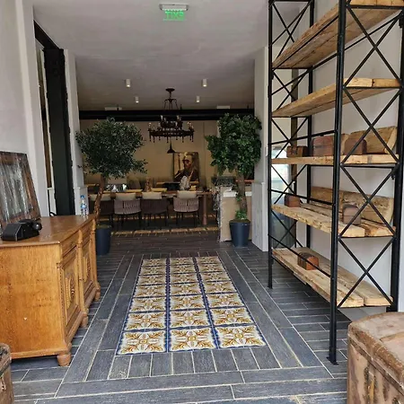 Castro Mesembria Boutique