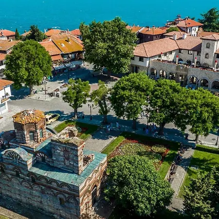 Castro Mesembria Boutique