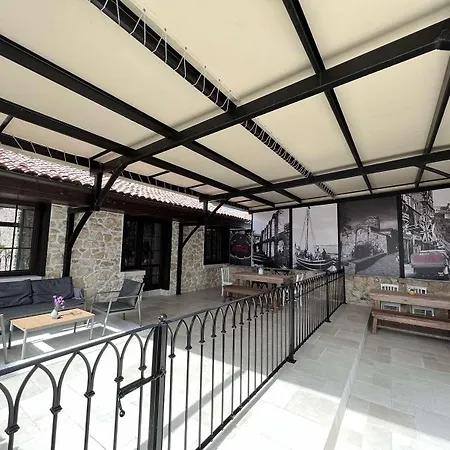 Castro Mesembria Boutique 호텔 네세부르