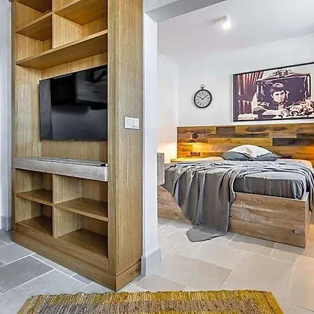 Castro Mesembria Boutique Nesebar
