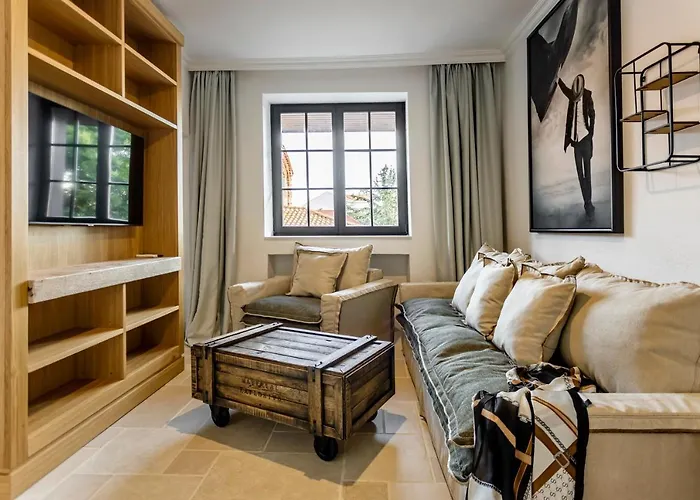 Castro Mesembria Boutique Несебър